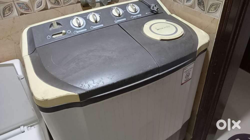 LG semi automatic Machine