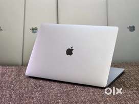 Apple Macbook Pro 32GB Ram 512GB SSD i7 Processor 5.5gbGraphics  A2141