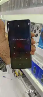 IQOO Z9S PRO 12/256GB WARRENTY REMANING 8 MONTHS ABOVE WARRENTY