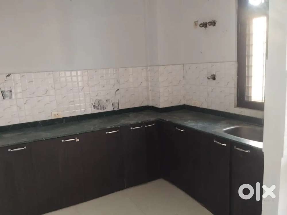 2bhk chinhat niar rama digri colage