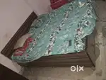 Double bed with box