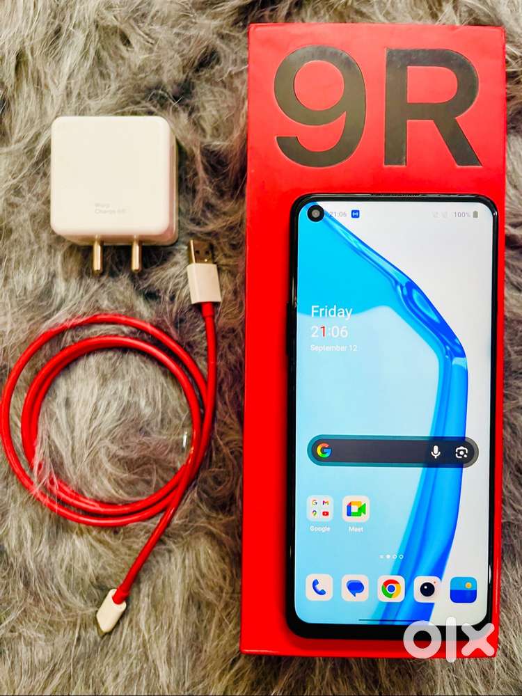 ONE PLUS 9R 5G 12GBRAM 256GB  IN PRISTINE CONDITION WITH BILL BOX ALL