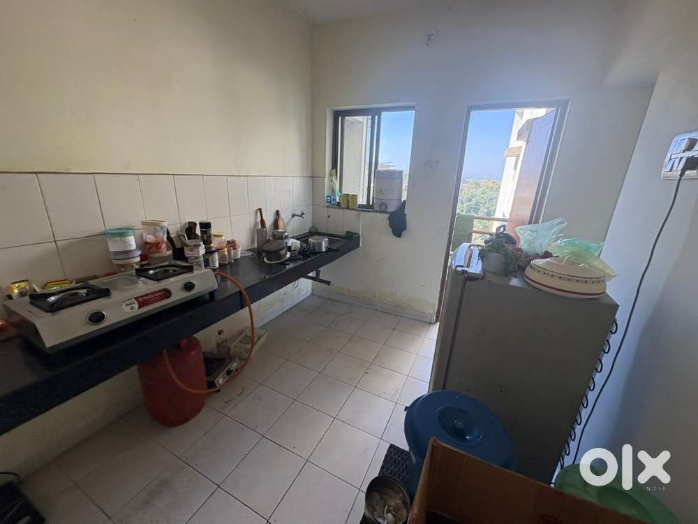 Room Available in 3 BHK  Near HCL, Infosys & TCS