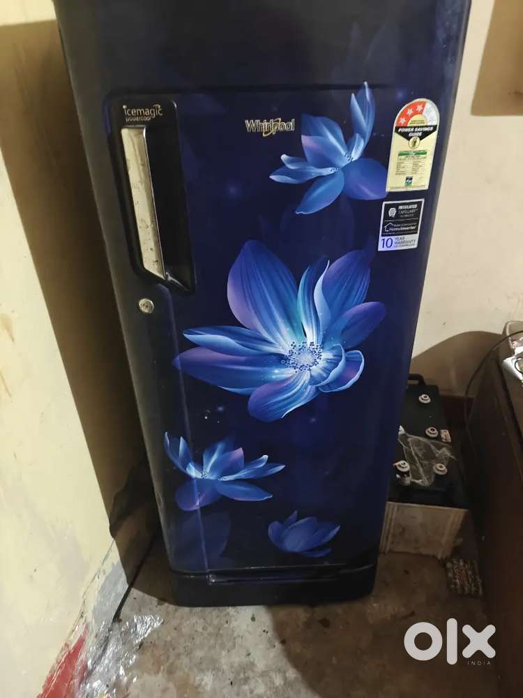 WHIRLFOOL FRIDGE GOOD CONDITION