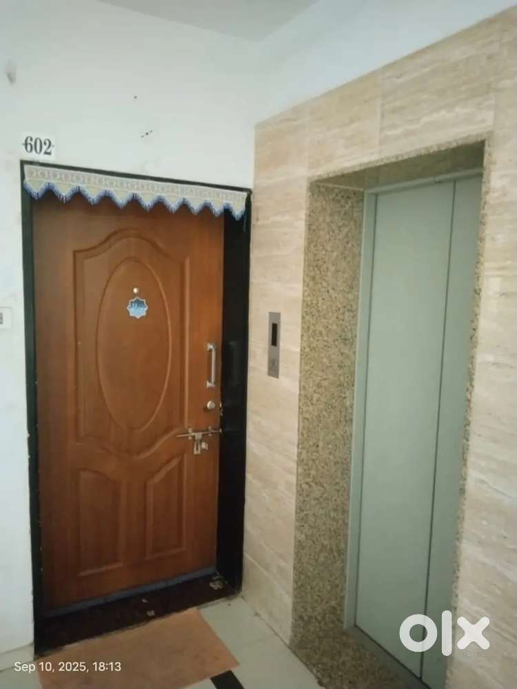 Spacious 2BHK Flat for Sale near Patidar Chowk, Sadhu Vasvani Road