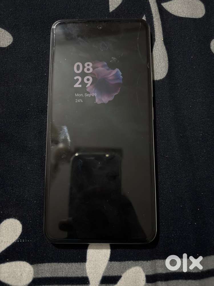 Vivo y300 5g 8 ,256 he