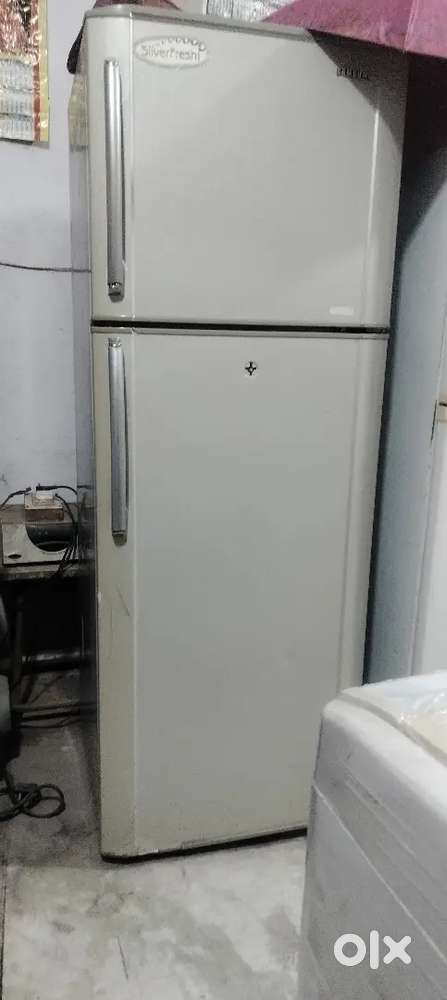 Double door 350 litter capacity proper working condition