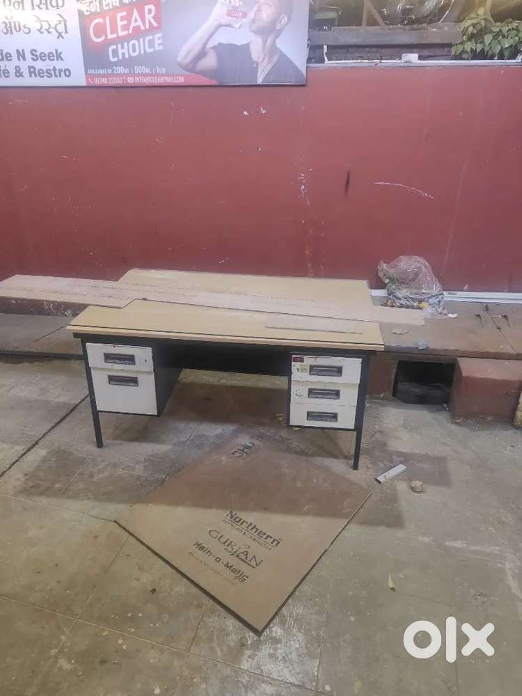 Table size 4feet dy 5