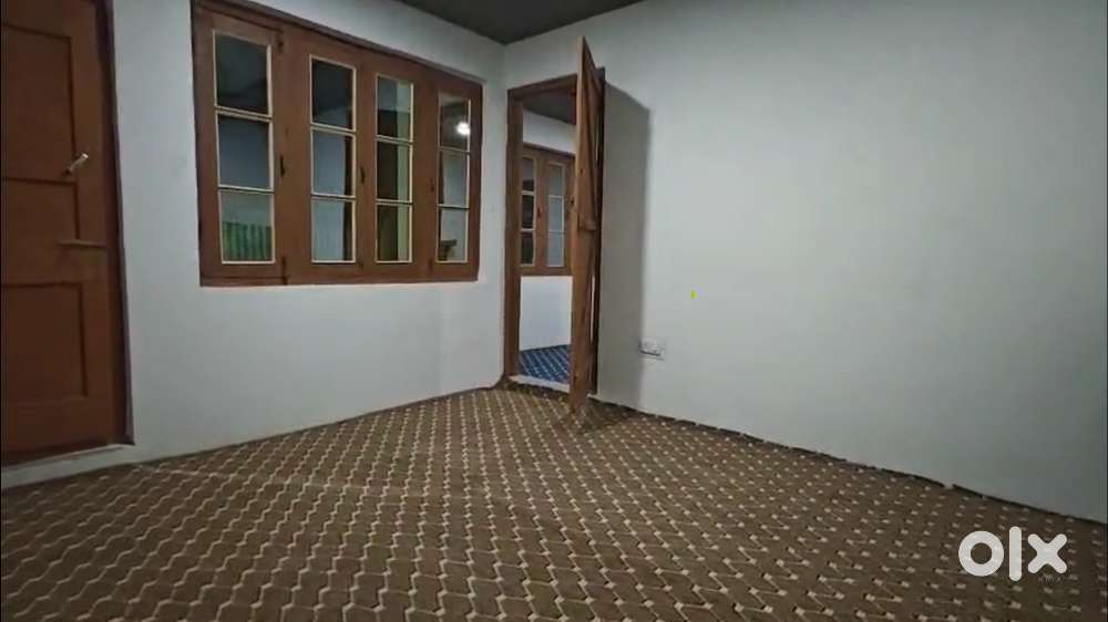 Flats and Shops available for rent HomeStay Srinagar
