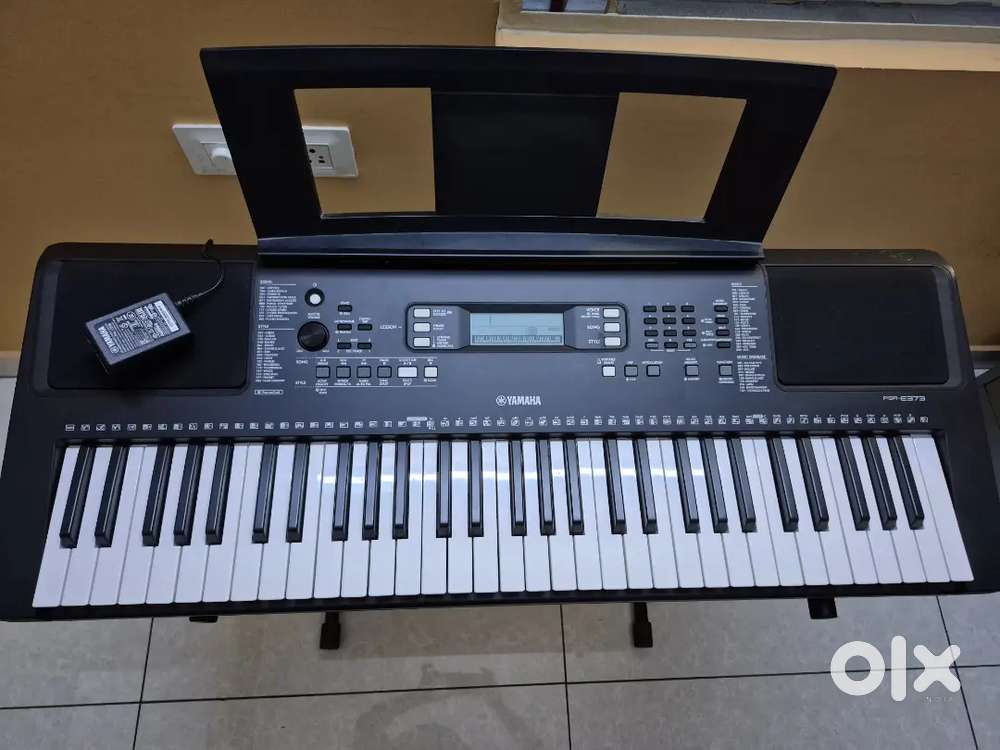 Yamaha PSR - E373