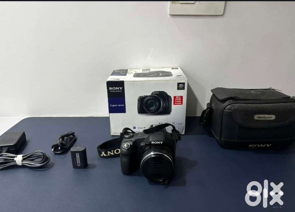 Sony Cyber-shot DSC-HX100V