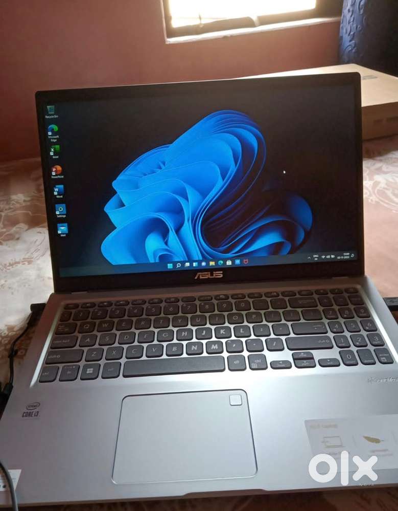 Asus vivo book 15 intel i3 core 8gb/512 SSD