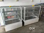 SWEET  PASTRY SHOW CASE COUNTER FOR SALE - 4 FEET 3 FEET HEATER