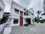 5.5 cent 2000 sqft 4 bhk Kakkanad Pallikkara near parakode