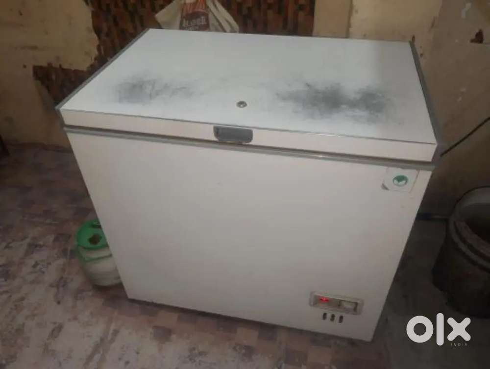 White colour fridge 2 year old
