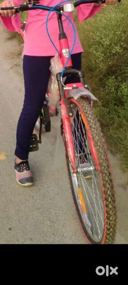 Red cycle atlas brand