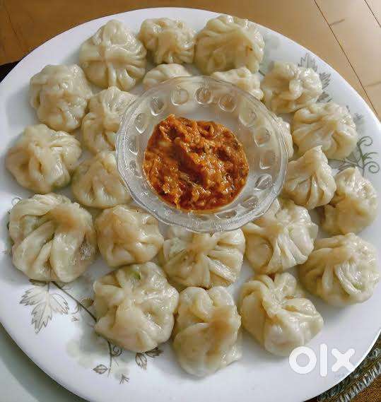 Helper Chahaiye Chinese k liye . Momos bnane k liye.