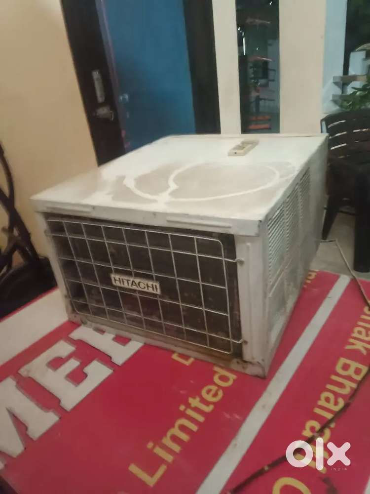 Hitachi double blower 1.5 ton a.c.window
