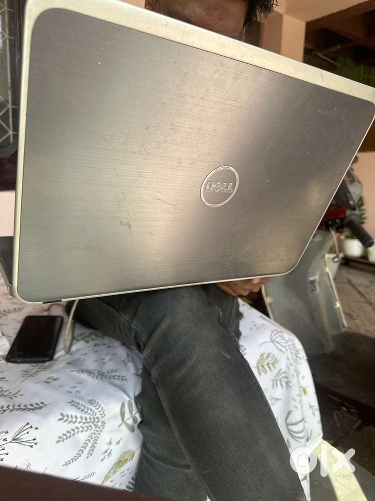 Laptop- Dell Inspiron 15R