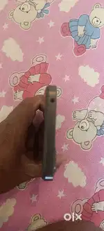 3 manth old phone vary good condition price 9500