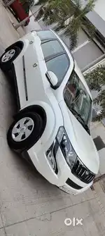 Mahindra XUV500 2011-2015 W6 2WD, 2015, Diesel