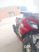 YZF-R15 V2 2017 Red, 35-40 kmpl, 1nd Owner, Registered in 2018
