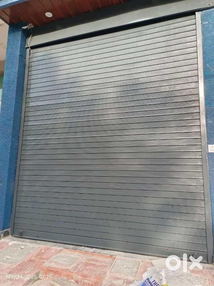 Shop available for Rent
