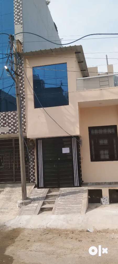 House size 13*35 ft ,well furnished,one and half storeys , ready