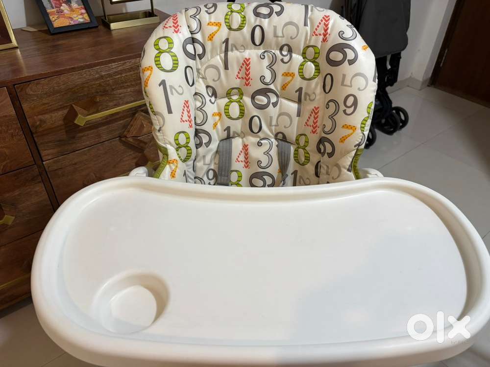 Baby feeding chair(Austrailian brand Joie)