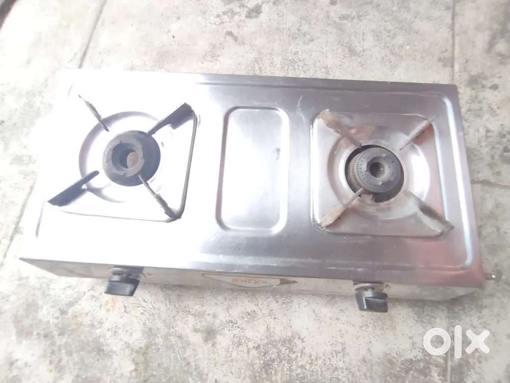 Surya 2-Burner Gas Stove – Clean & Fully Functional