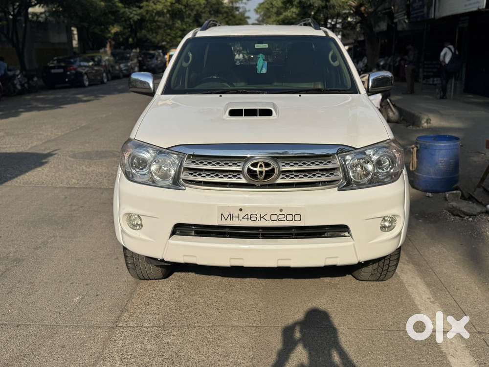 Toyota Fortuner [2009-2012] 3.0 4X4 MT, 2011, Diesel