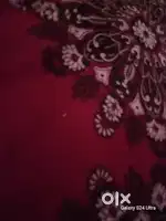 Karigar Tailor ki jarat hai bedsheet salai k liye