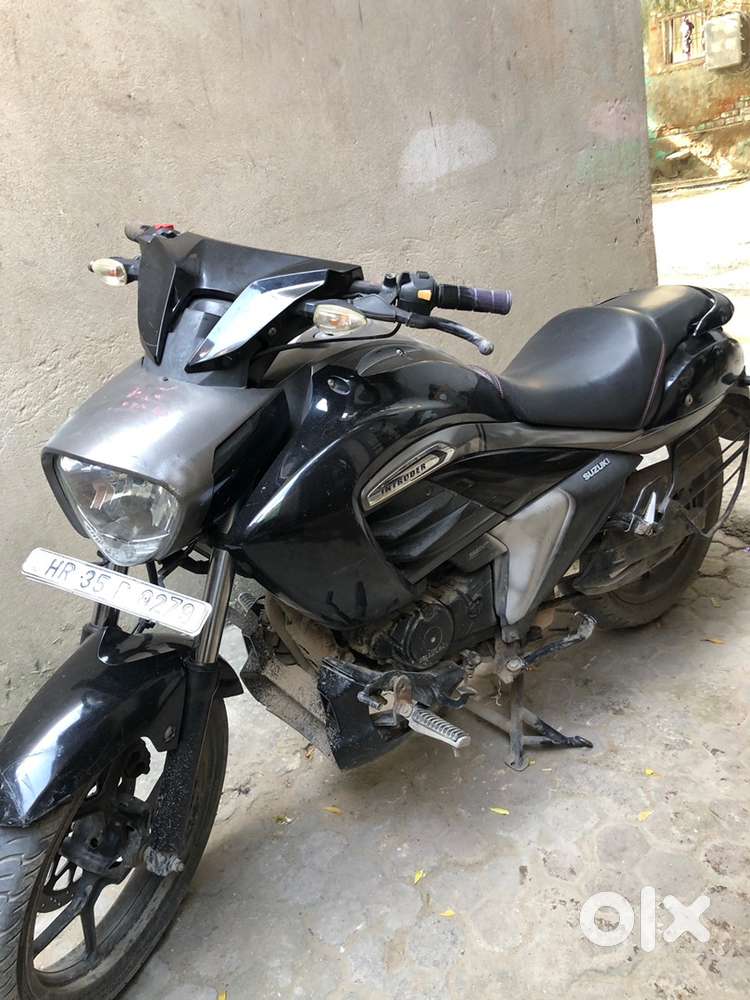 A one bike our koi kmi nhi bike dekho our chlawo pasand aaye to lo nhi