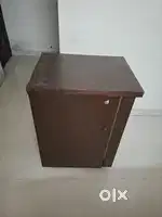 Sewing Machine with portable cabinet