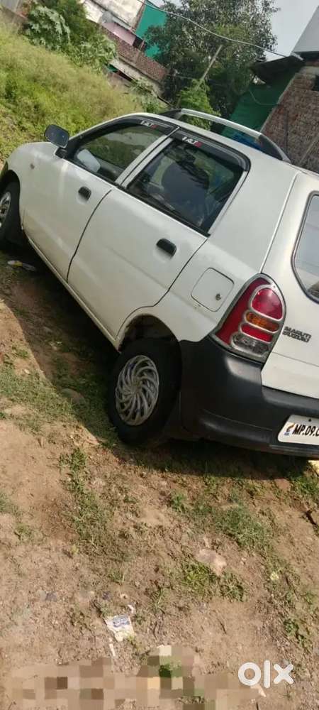 ऑटो बेच रहा हूं