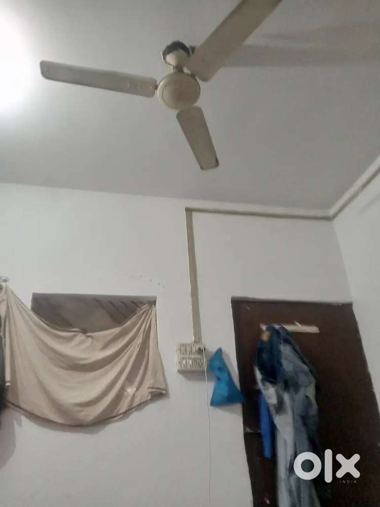 Single room available only for boys