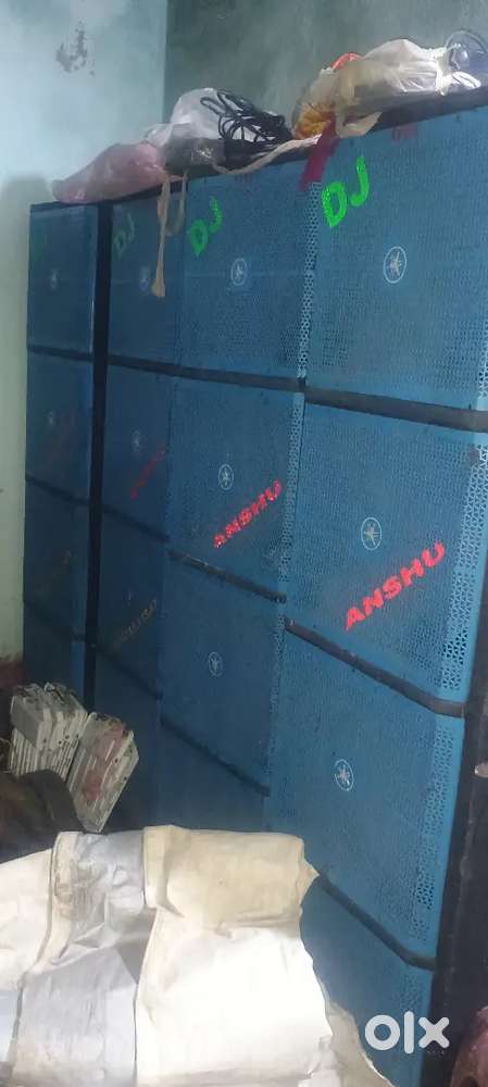 Box cabinet