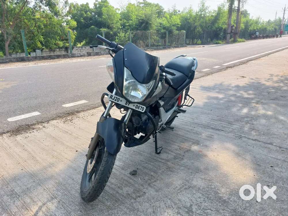 Hero cbz  2nd oner very good condition