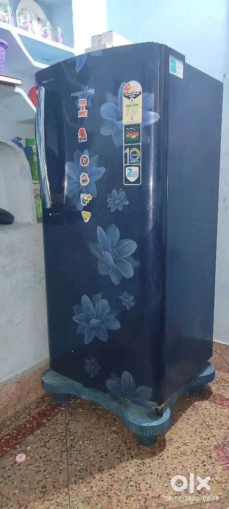 Voltas 190Ltrs good working using