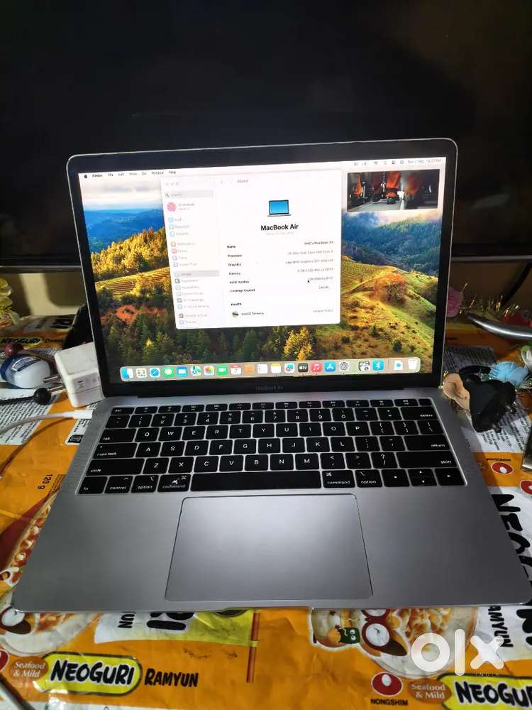 Apple Macbook 8/128 Good CONDITION