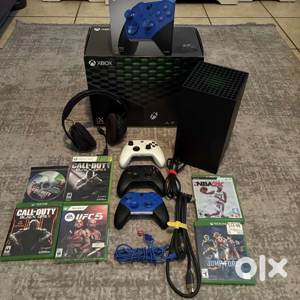 Microsoft Xbox Series X 1TB SSD Console Bundle -