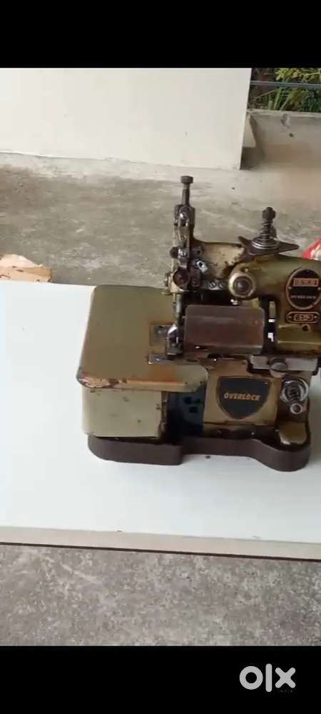 Cloth overloack machine
