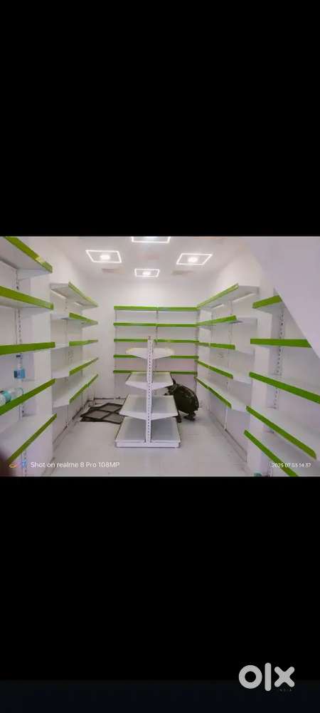Pharmacy rack