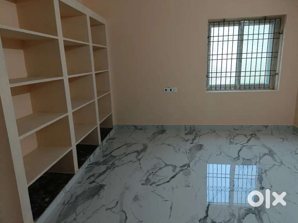 2 nd floor flat for rent in bankcolony peddapuram