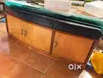 Showroom counter