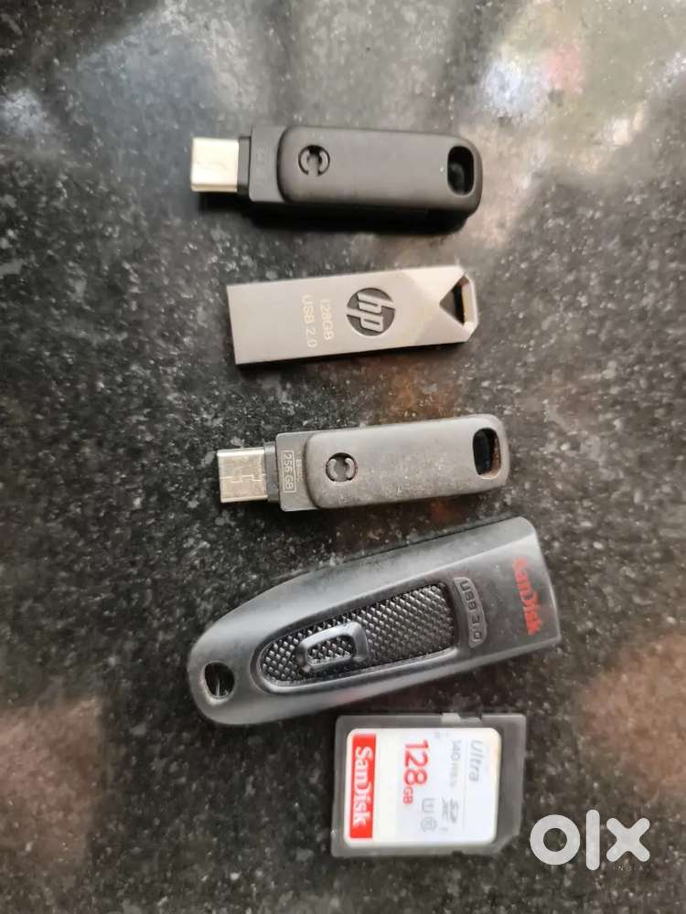 Pandrive and camera memory 50 % off