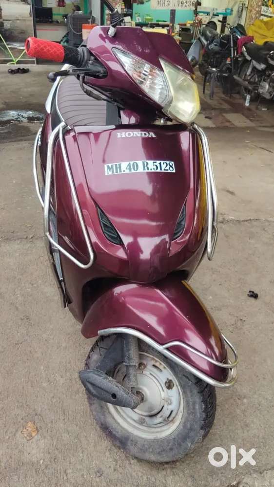 Argent  bechna hai