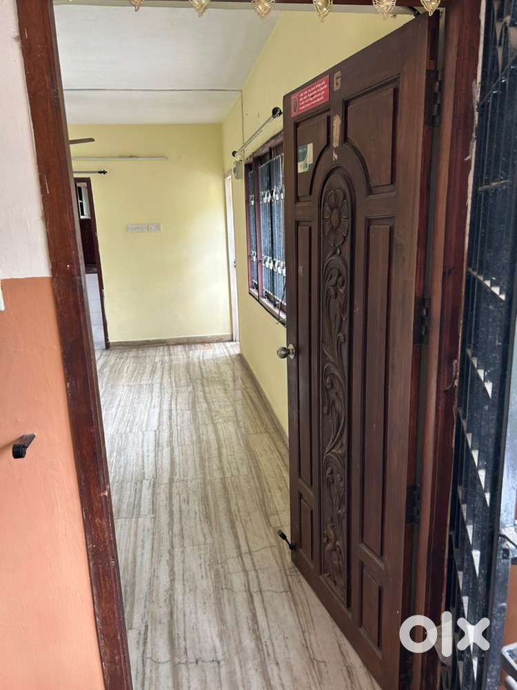 Rent apparment near thirumangalam metro Anna Nagr