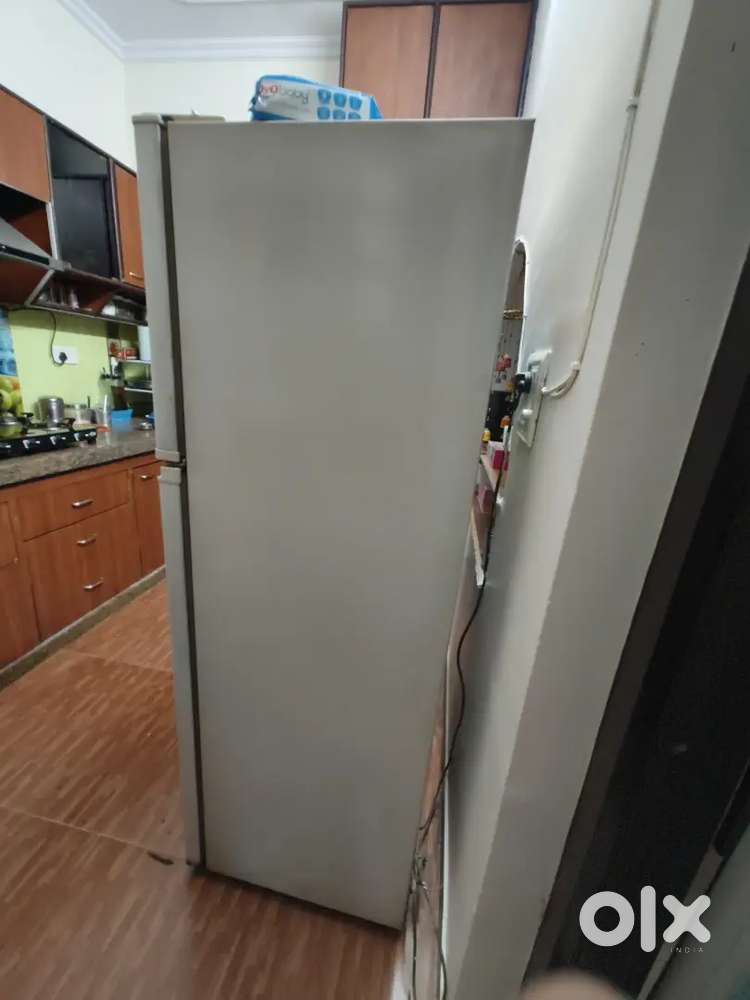 Samsung Double Door Refrigerator - Good Condition