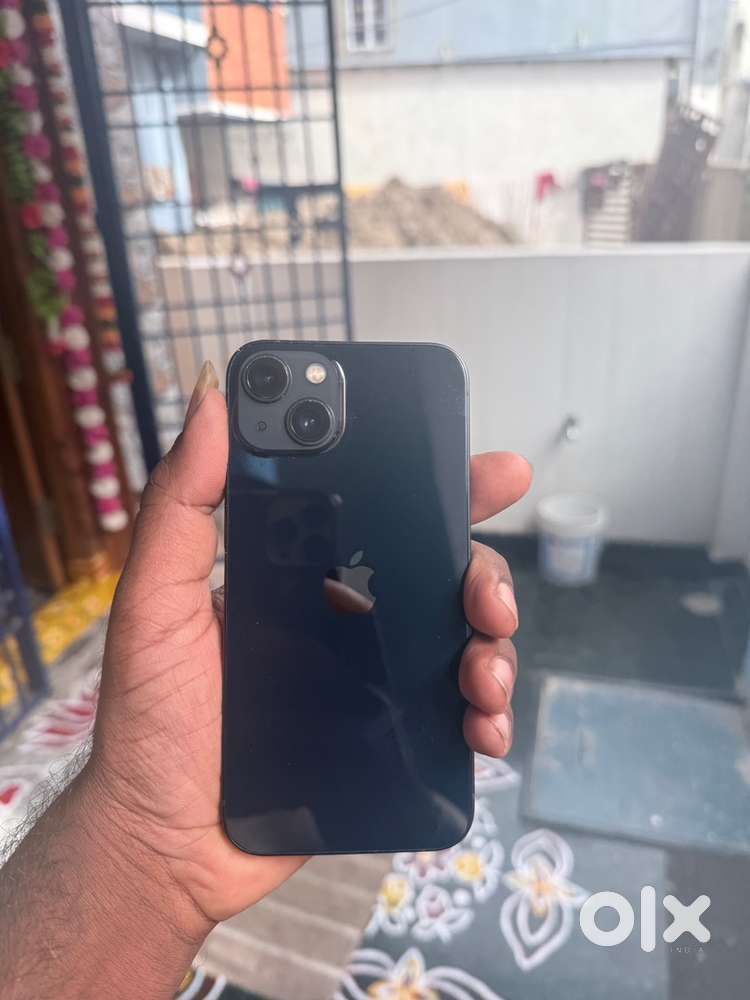Iphone 13 box no scratchs